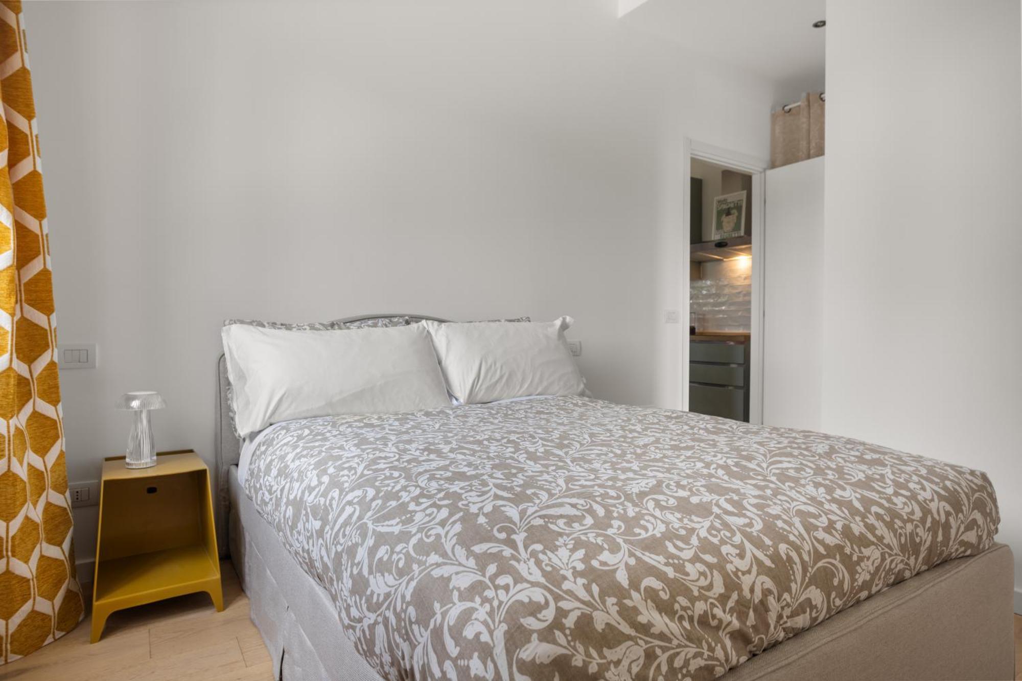 The Poolside House - New 2 Bedroom With Terrace *