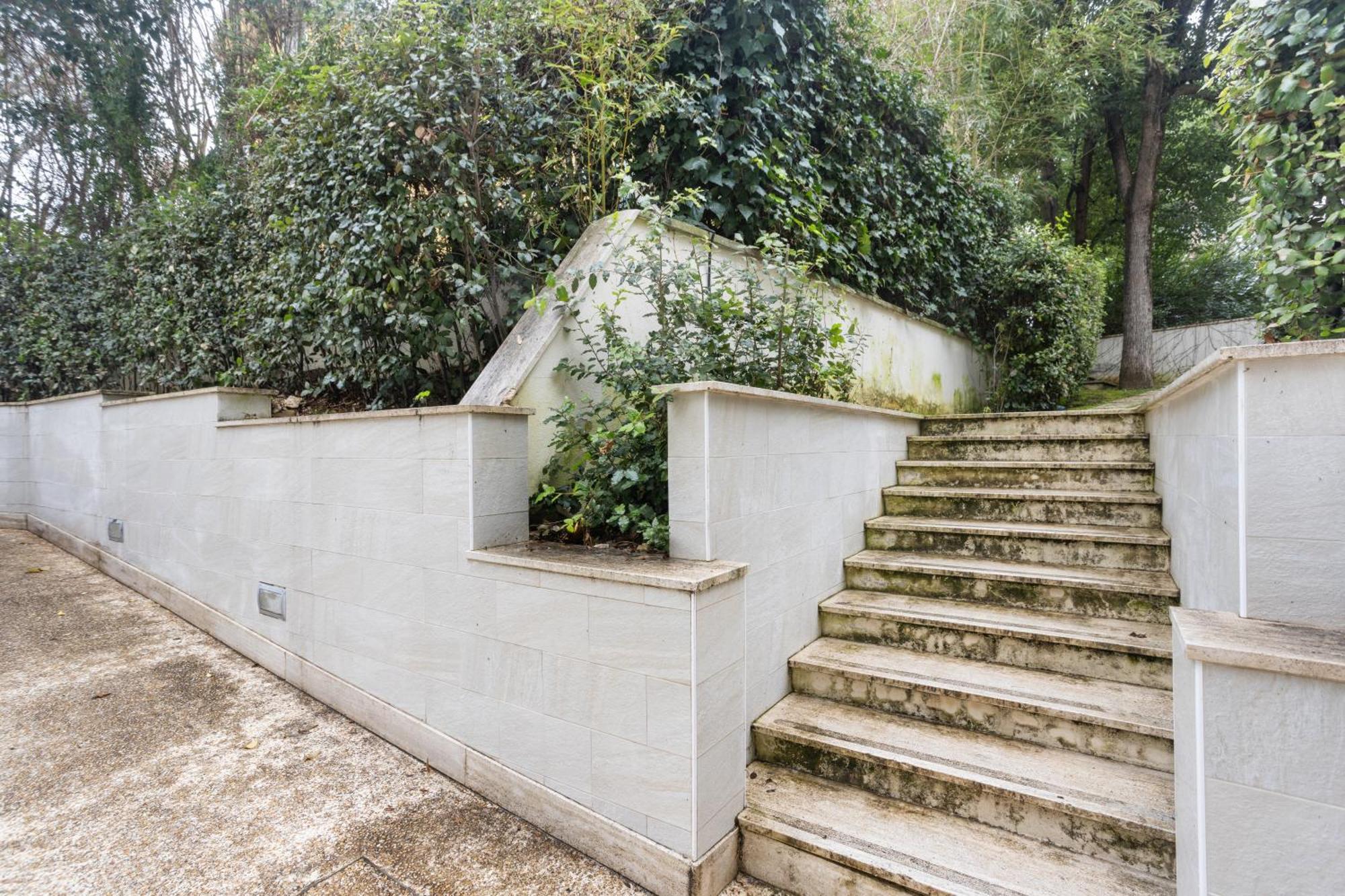 The Poolside House - New 2 Bedroom With Terrace * Rom